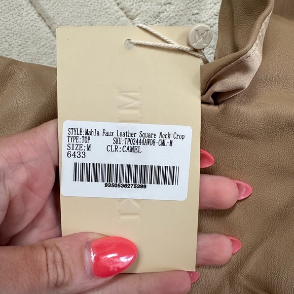 Faux leather top- MESHKI- NWT- size M - Picture 4 of 5